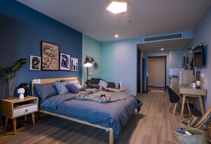 主卧床头不靠卫生间装修,床头三不靠五不摆是什么意思