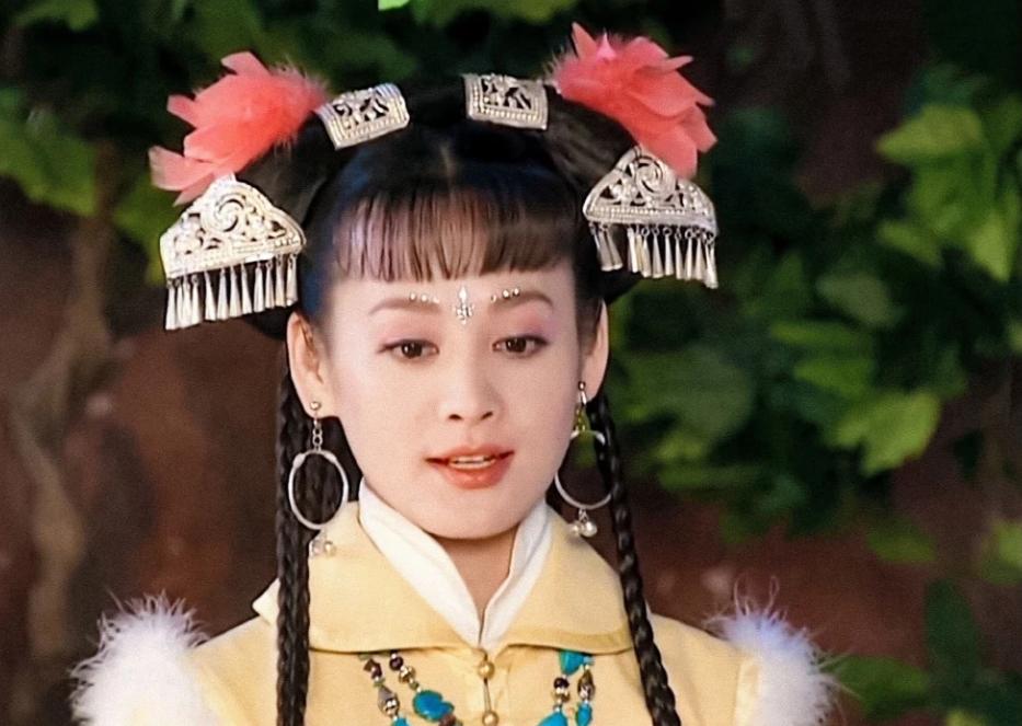 那些扮丑年轻却美若天仙女明星,曾经被嫌弃长得丑的女星