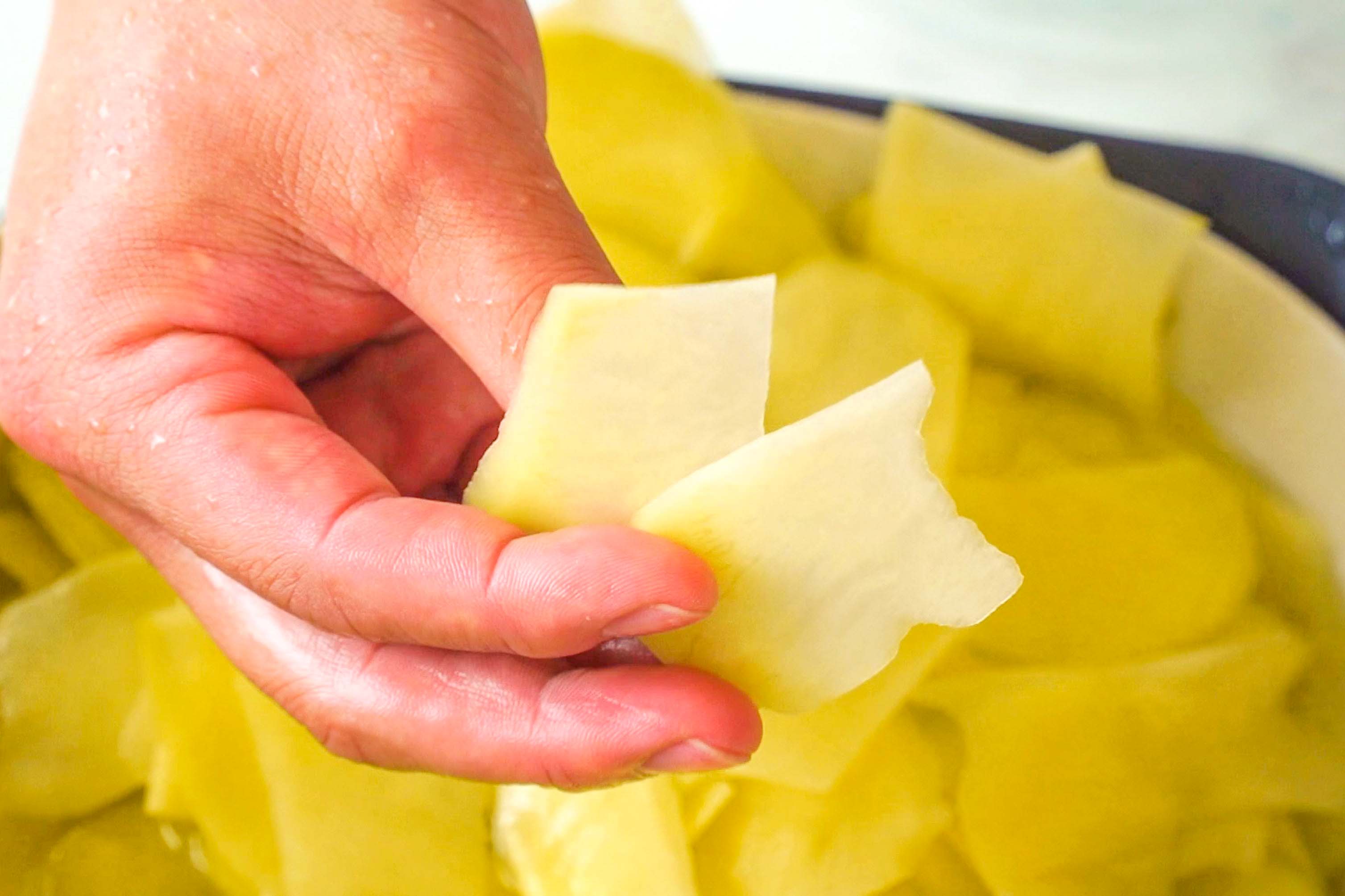 自制脆皮炸薯片,自制炸薯片香脆可口好吃上瘾