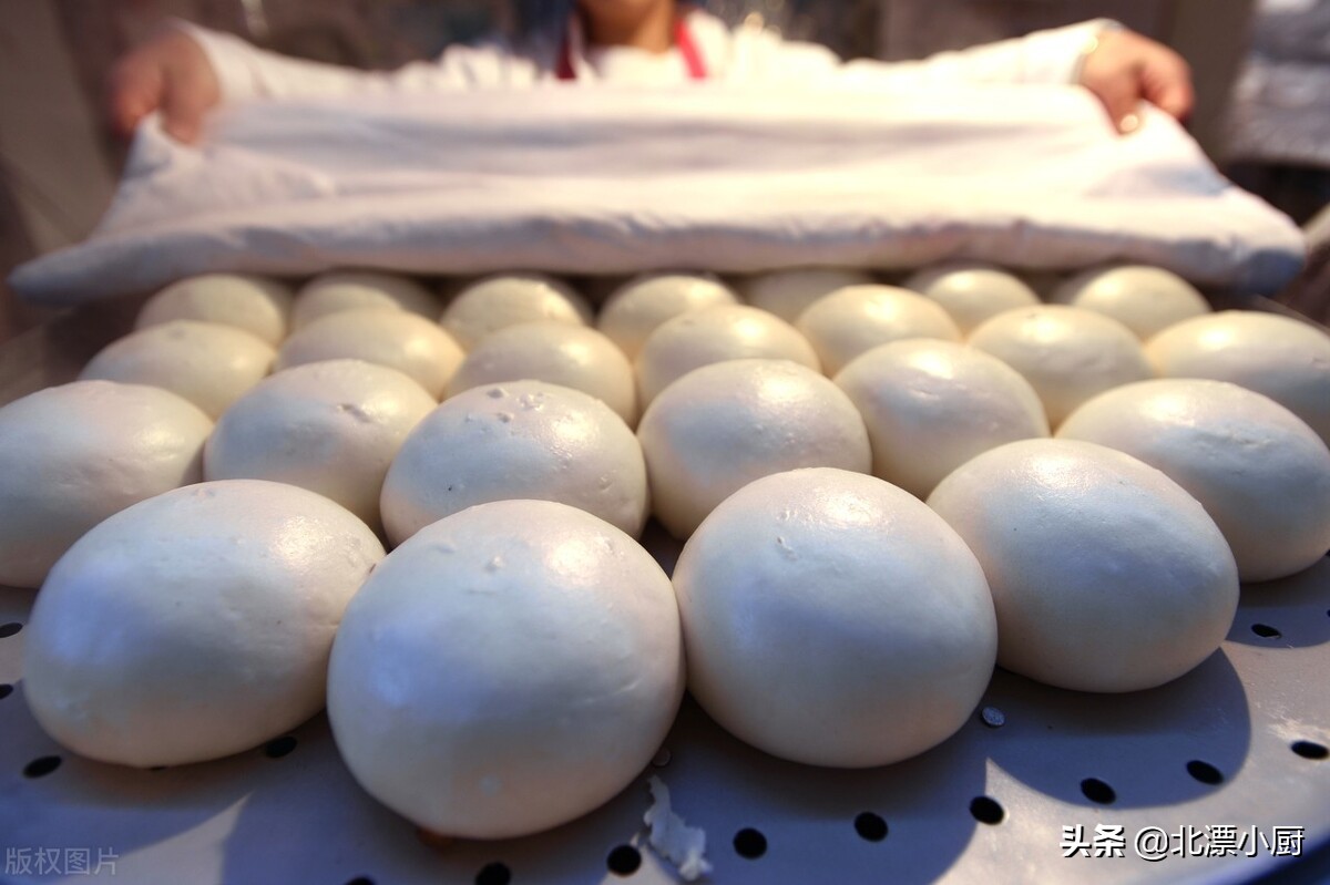 怎样发面蒸包子才松软好看不回缩,发面技巧大全