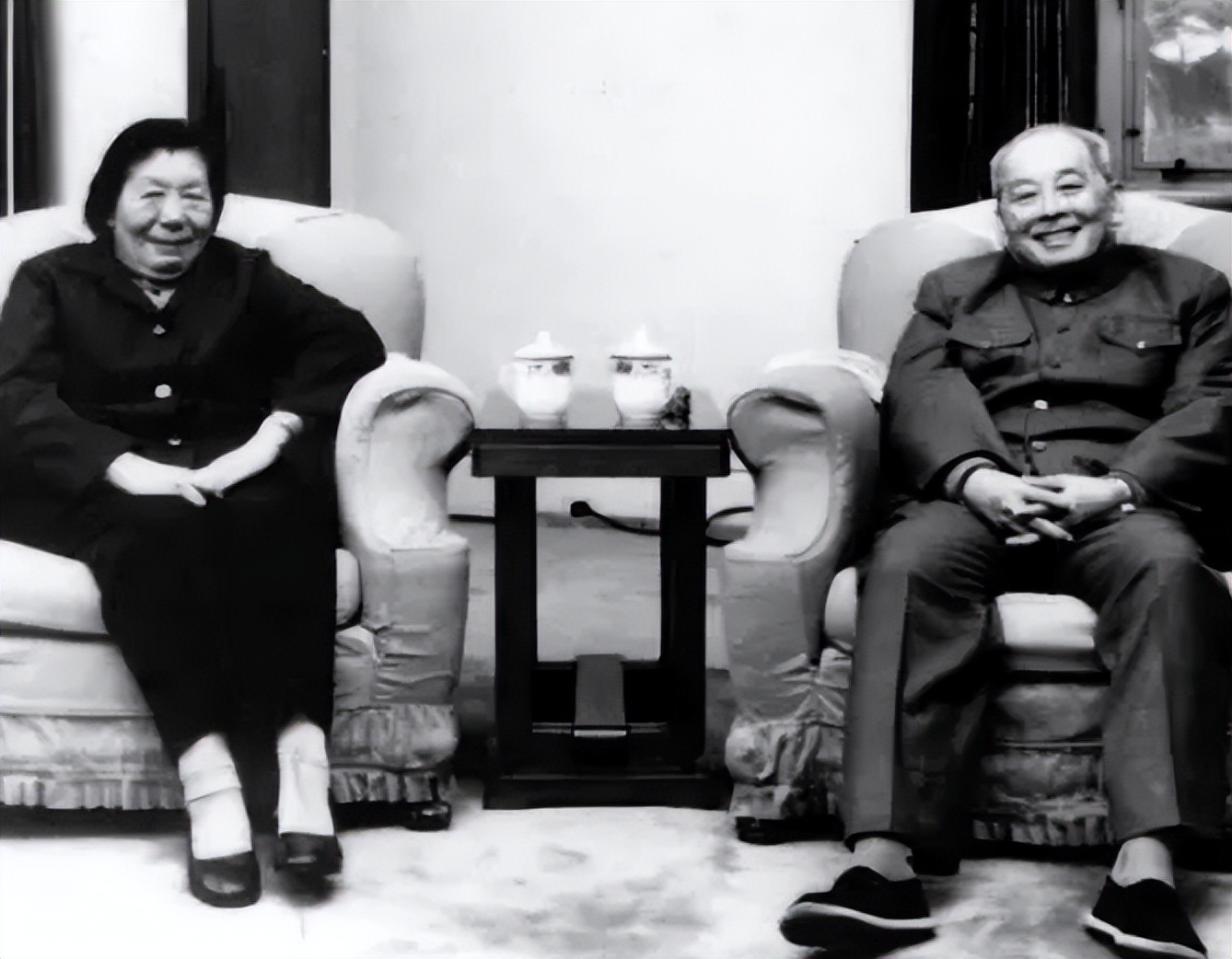 1944年叶飞去诊所看病，看到墙上的字画回来后急令：抓捕老医生