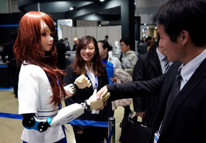 人工智能机器人老婆多少钱,售价近10万的机器人女友