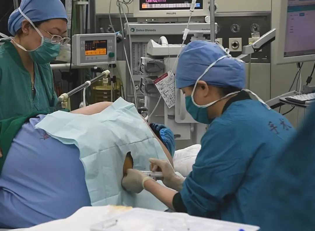 看病不容易线上义诊,看病怕疼