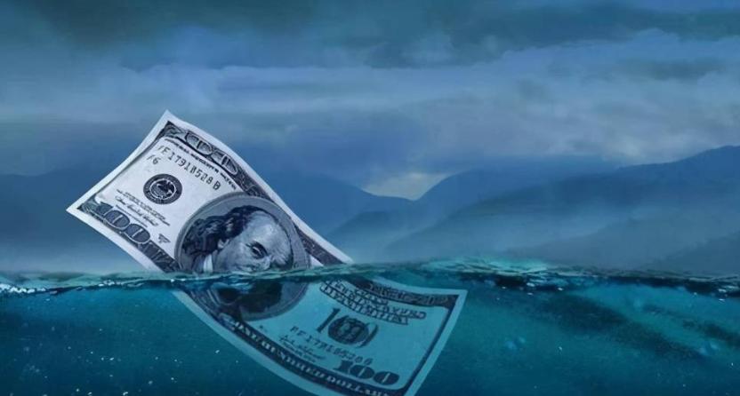 美国扛不住了？考虑降低对华的关税，美前财长：这样有利于美国