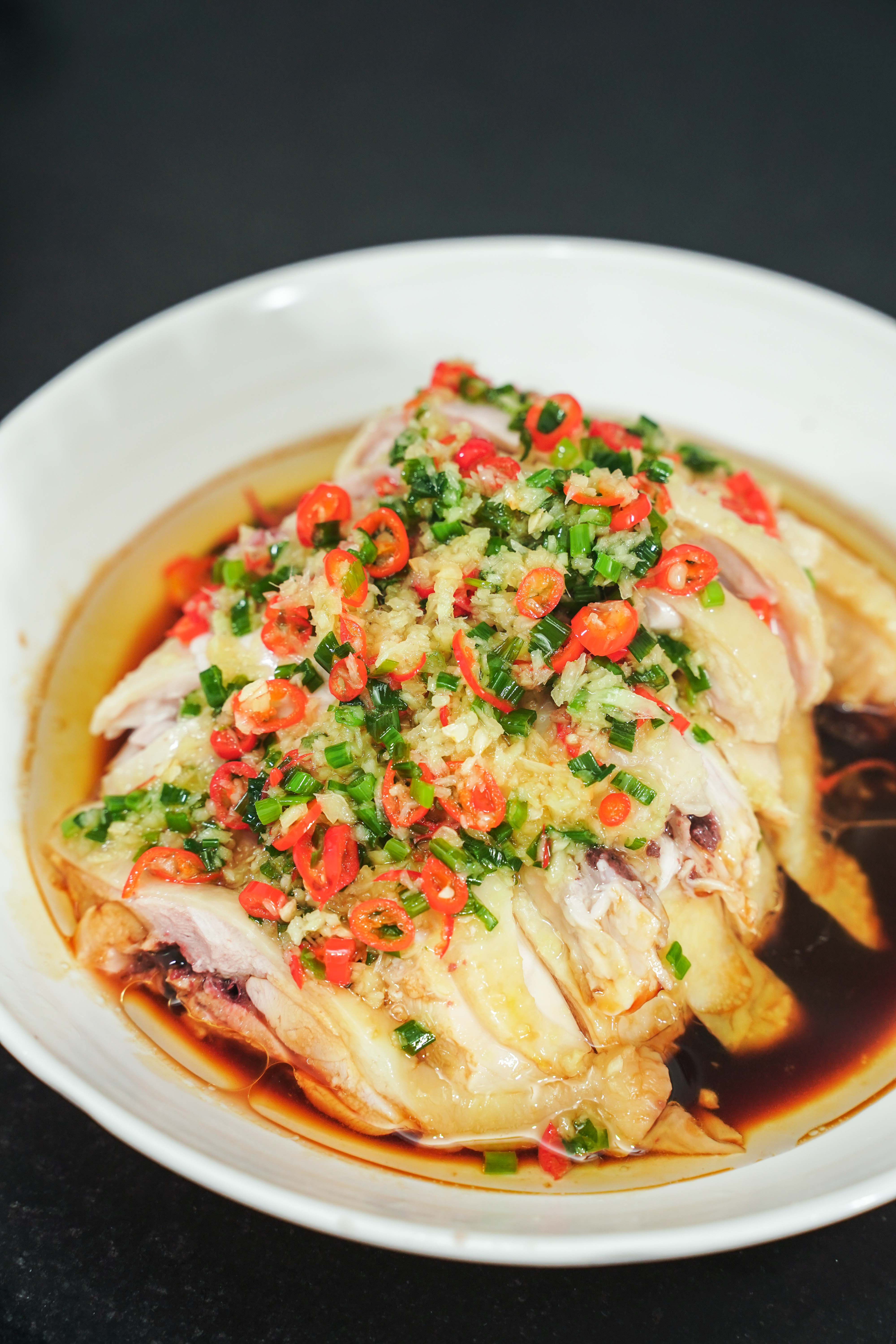 大厨教你做白切鸡视频,白切鸡这样做皮滑肉嫩超简单学会