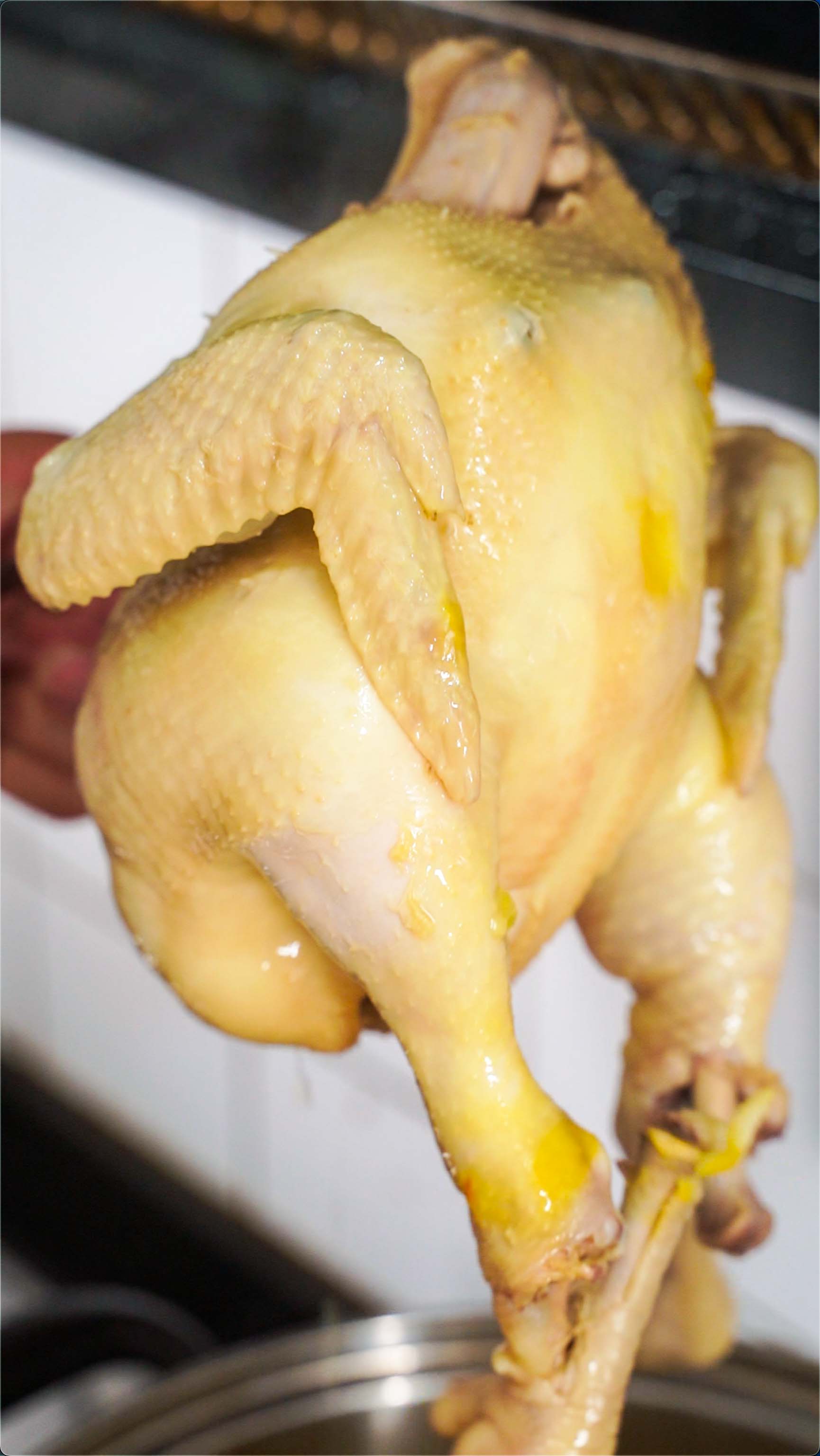 大厨教你做白切鸡视频,白切鸡这样做皮滑肉嫩超简单学会