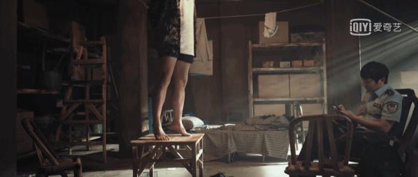 在流水线的国产剧市场，这硬挺的“奇葩”，填补了国产剧的空白？