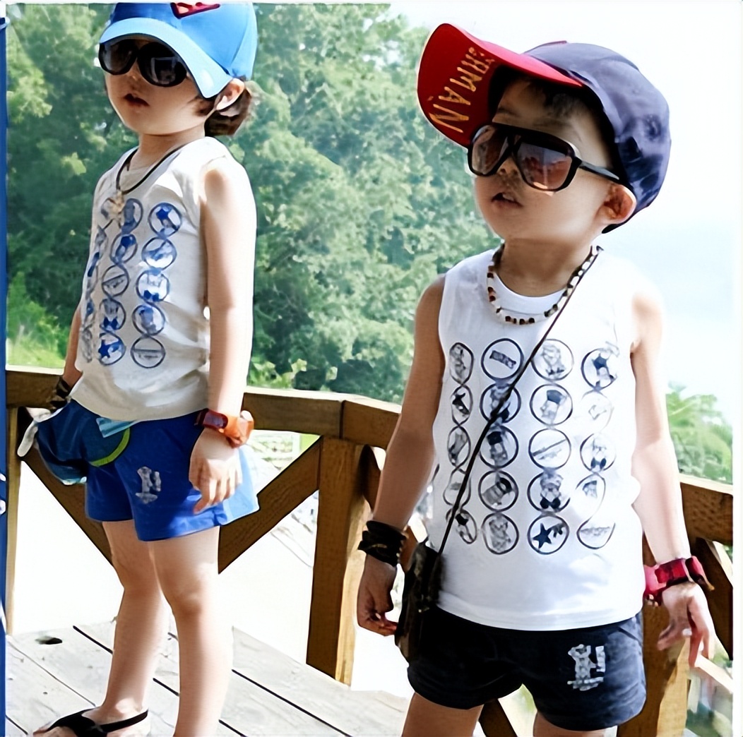 我温州姑娘，在韩国卖化妆品多年，回头客非常多，靠的是真心实意