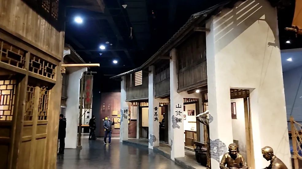 桂林人的优秀品质,桂林人的服饰