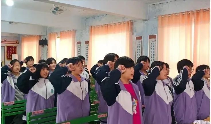 学雷锋，邢台市教育系统在行动