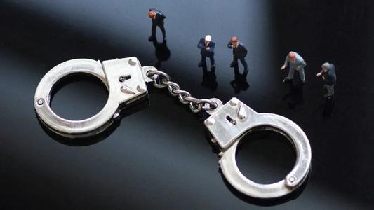 偷偷浏览不良网站网警会警告吗,偷看网站删除记录还会被发现吗