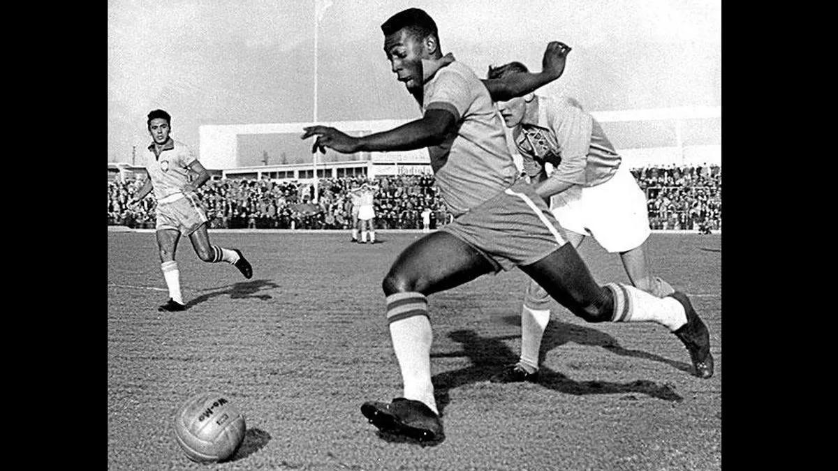 世界杯历史上十大年龄最大球员,世界杯足球排行榜前十名球员