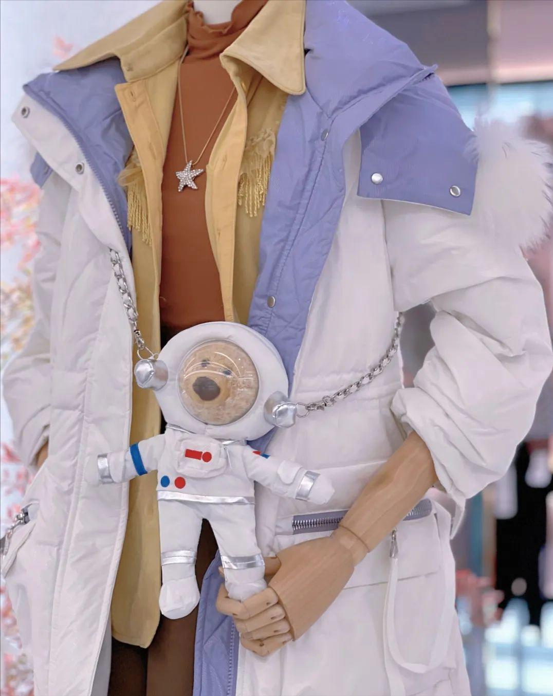 魔美名作女装冬季新款大衣,魔美名作冬装羽绒服图片