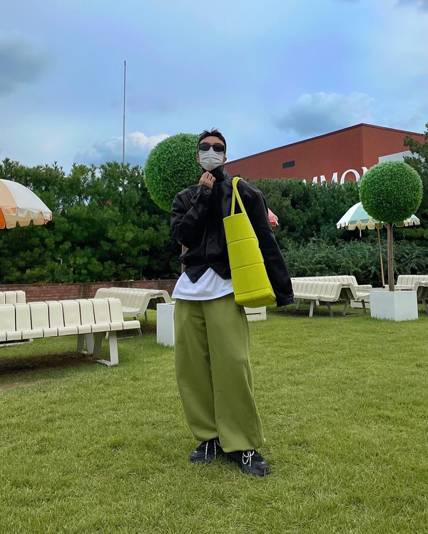 韩国穿搭ins大牌时尚博主,韩国穿搭ins时尚博主elborn