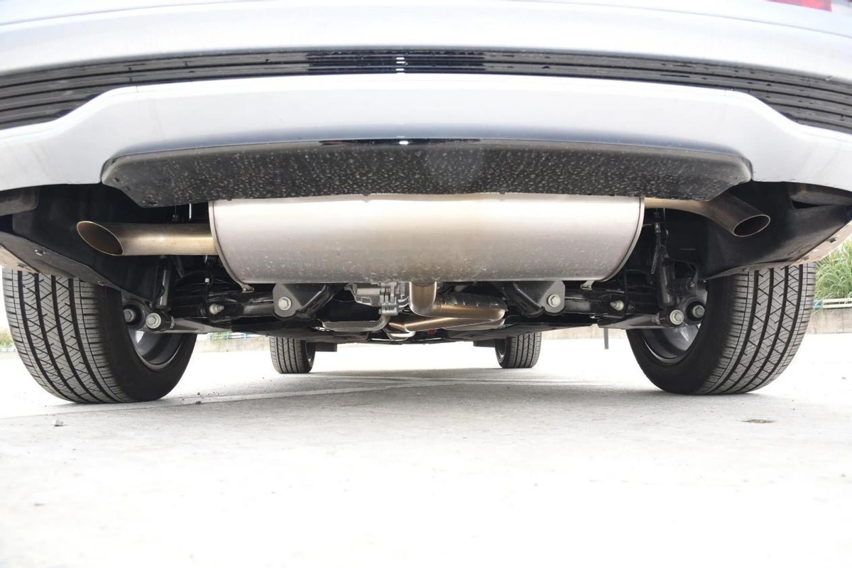 林肯宝马x5,林肯冒险家和宝马x5