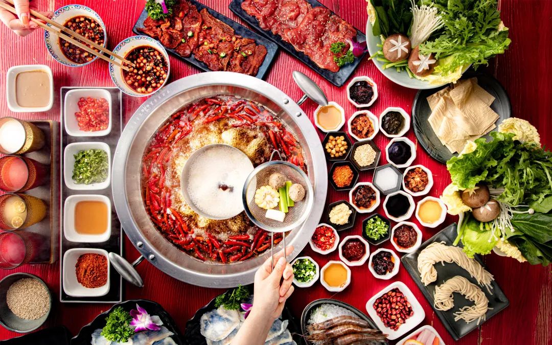 中国餐饮百强榜上的通籍少帅-香港品尚集团董事长胡忠