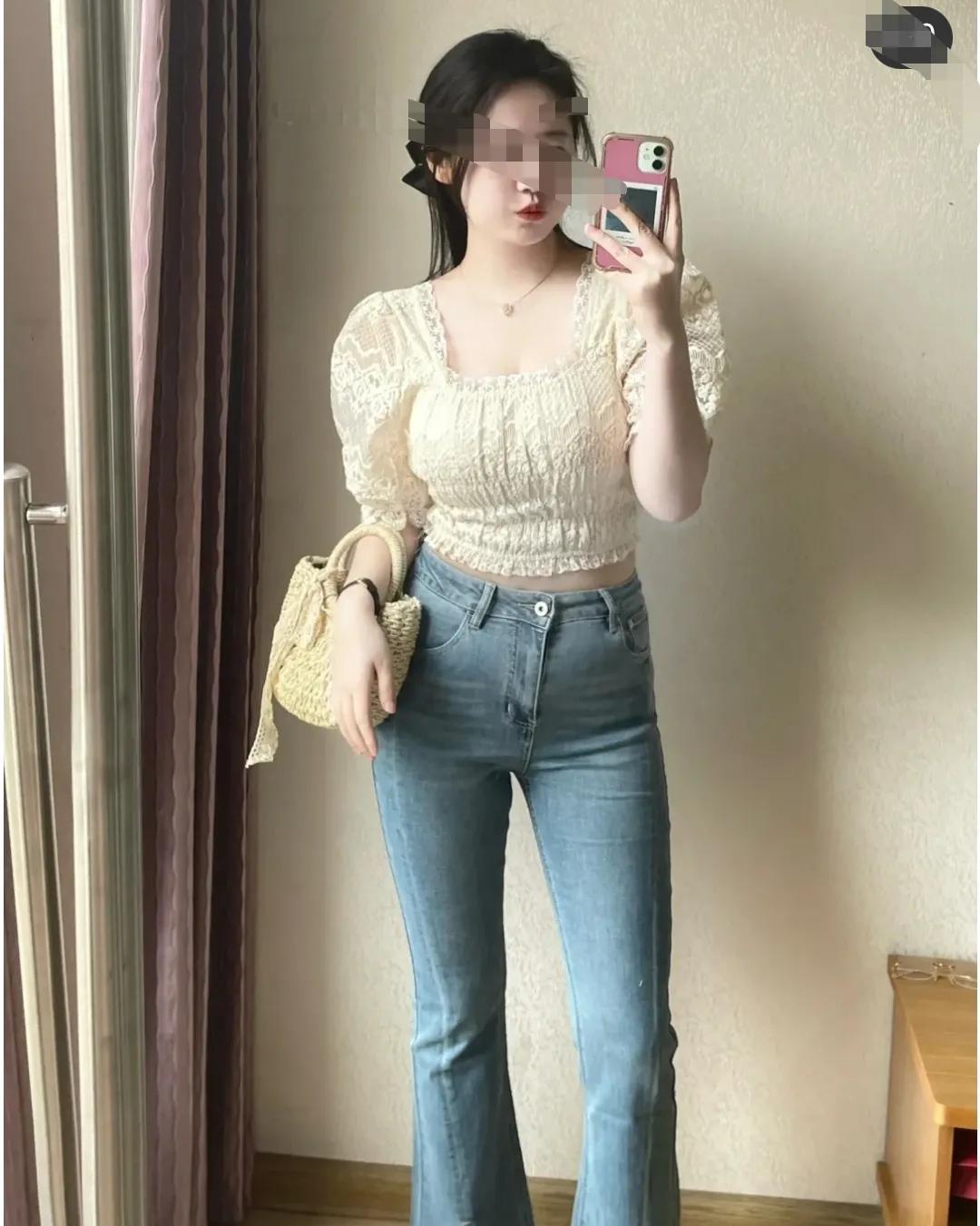 凌晨听到楼上有高跟鞋响,半夜听到敲门声丈夫下楼开门