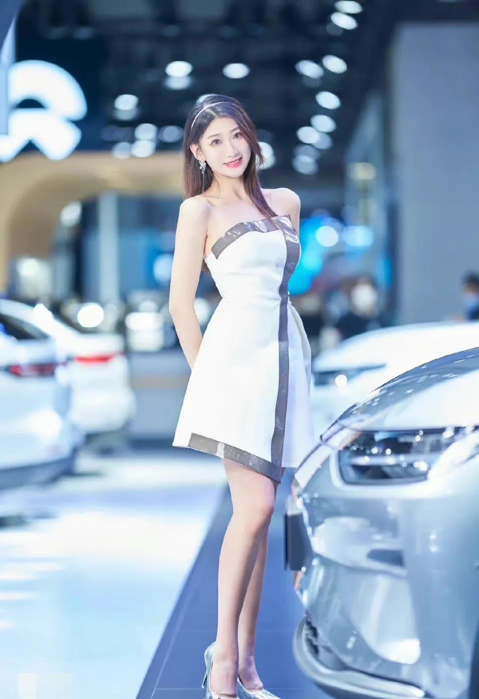 最有亲和力的车模,有亲和力车模