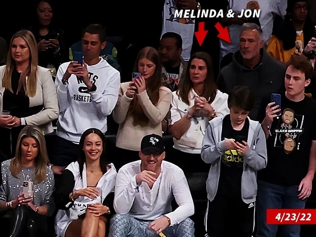 比尔盖茨离婚后新女友曝光,比尔盖茨历任前女友