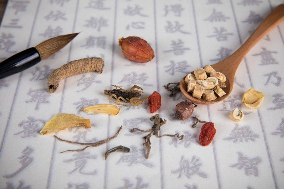 强直性脊柱炎健康科普,强直性脊柱炎用中医好还是西医好