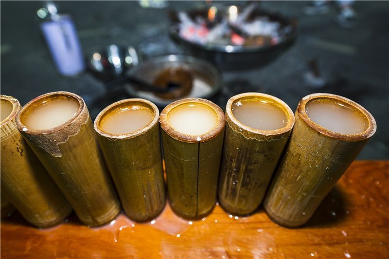 浜戝崡鎬掓睙鍗佸ぇ蹇呭悆缇庨,浜戦鍝佸皾鑸屽皷涓婄殑绾㈡渤