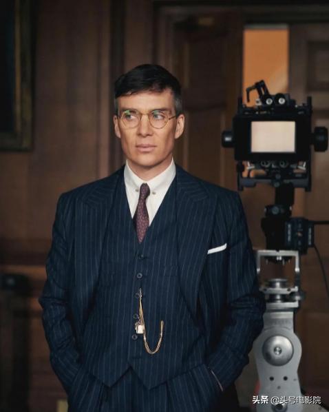 美剧浴血黑帮解说9.0以上评分,浴血黑帮第一季深度解析