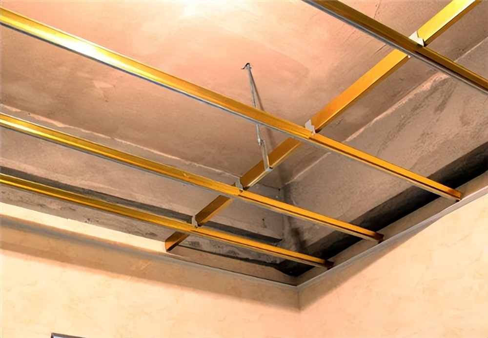 装修吊顶用木龙骨好还是轻钢龙骨,石膏吊顶木龙骨好还是轻钢龙骨好