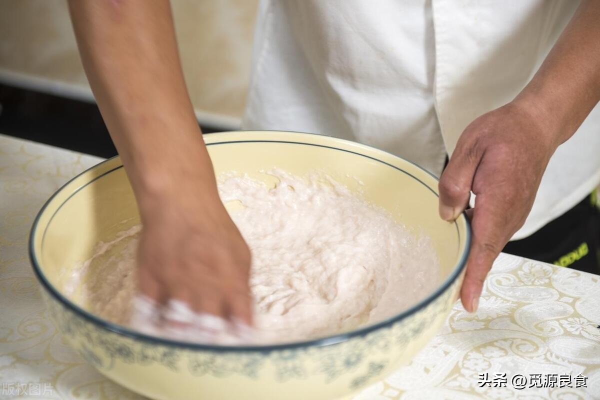 哪种食品添加剂制作鱼丸有筋丝的,用什么添加剂制作鱼丸鱼味不变的