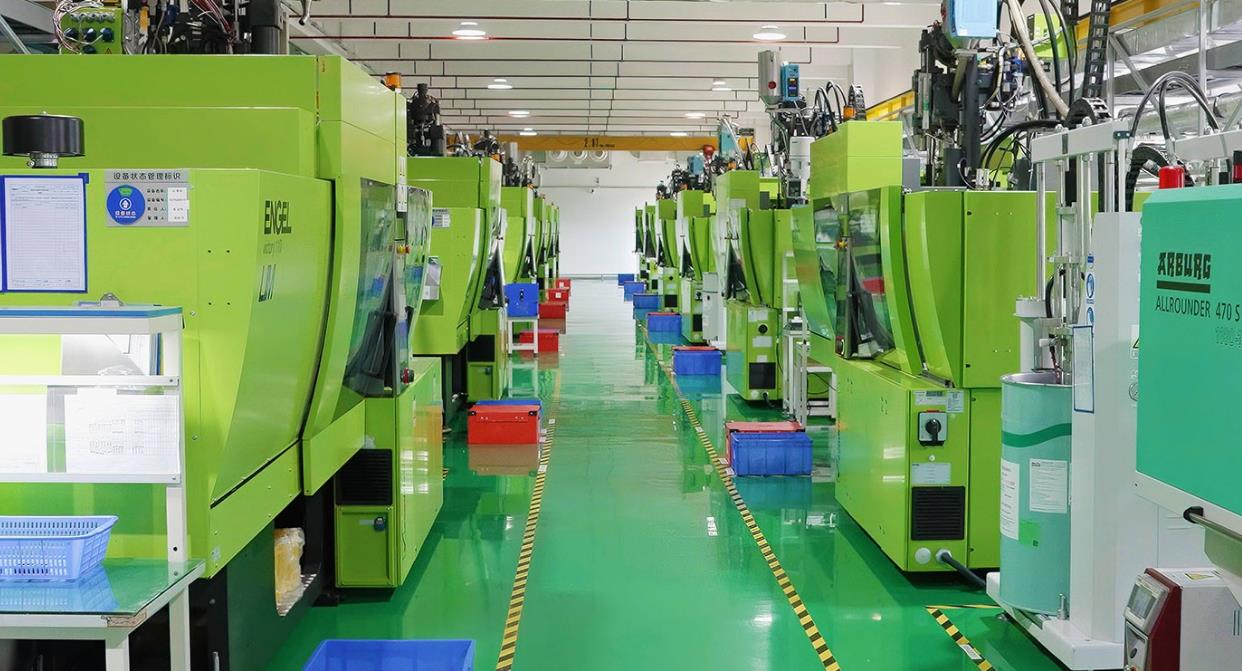 熊小川持股,熊小川身家