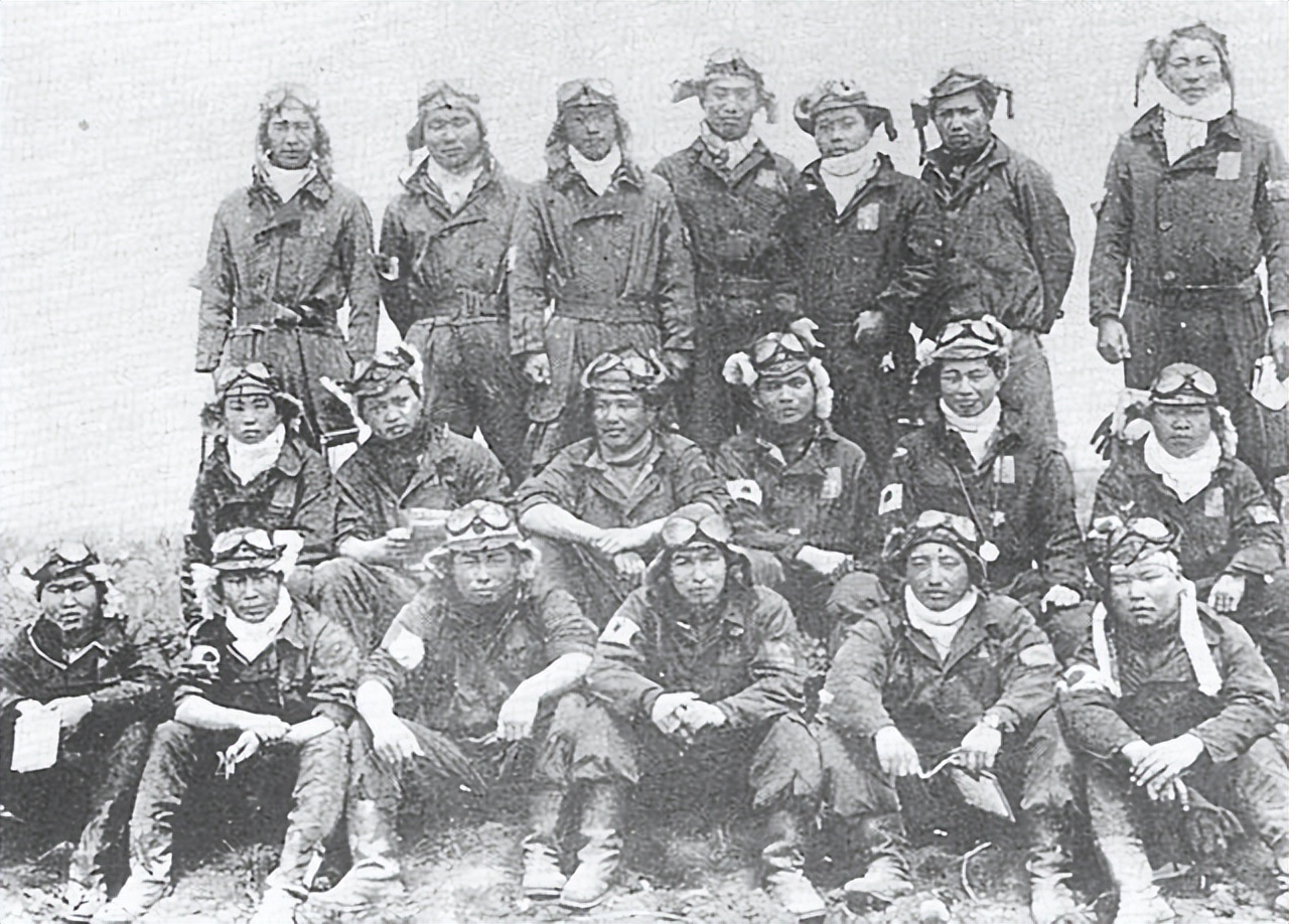 二战中日本神风敢死队,解密二战日本神风敢死队