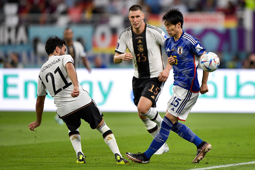 拜仁对西班牙最新官方消息,基米希哈维阿隆索拜仁433阵型