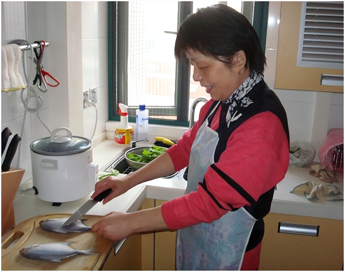 一家人聚餐北京,北京一家人吃饭喝酒视频