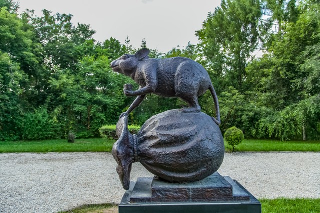 反腐败中打虎和拍蝇指的是什么,反腐热词的老虎是指什么