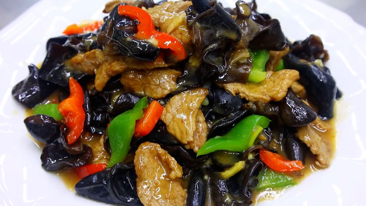 泡木耳只用清水泡等于吃虫卵,木耳不要直接用清水洗等于吃虫卵