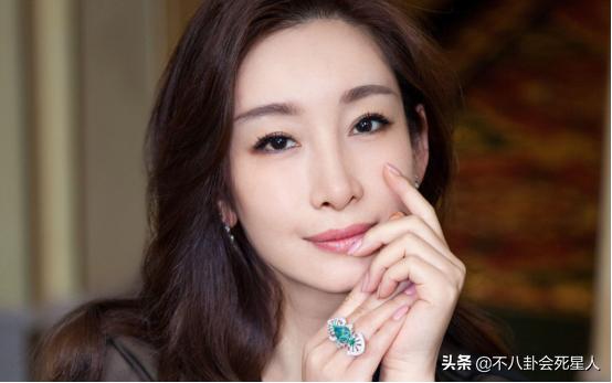 对双眼皮“下手”的明星：浮肿、宽大、失败返工，一个比一个狠