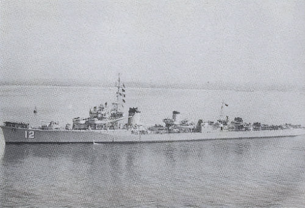 起底奇葩的台湾海军舰艇，大陆网友：看到台军这么流氓我就放心了