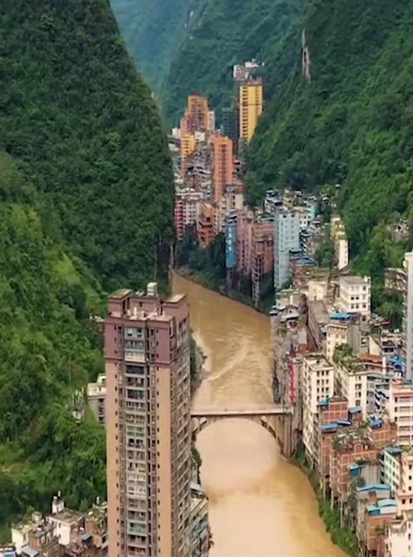 目前云南昭通有多少作家,昭通十大作家