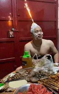 塞进去容易拔出来难,妹子着急死了哈哈哈哈哈哈！真的尴尬啊