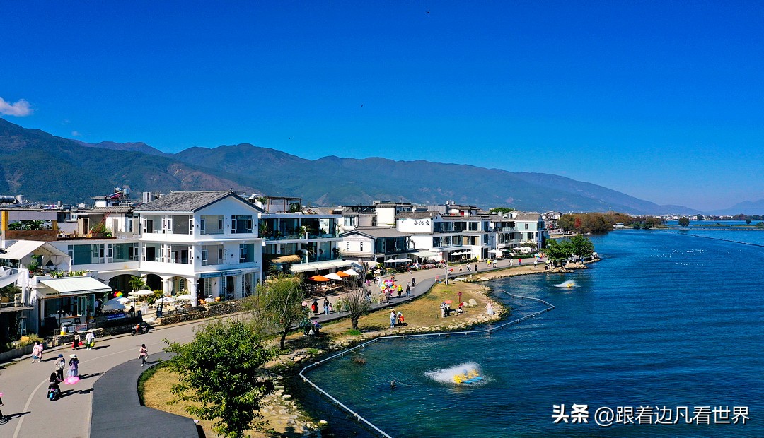 洱海风景白族民居画,云南大理洱海白族民居