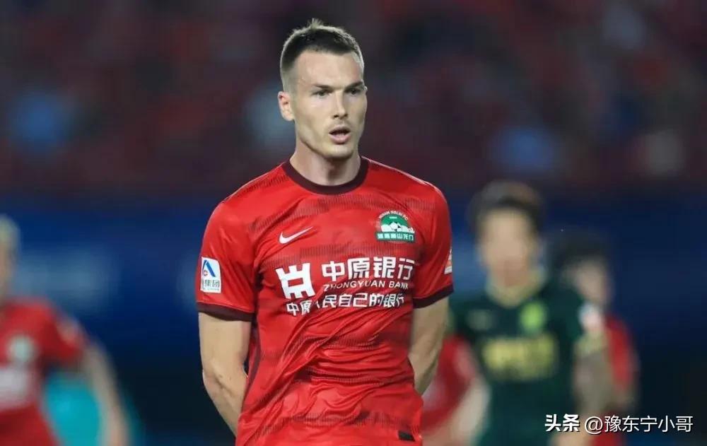 河南队外援舒尼奇,河南后卫舒尼奇