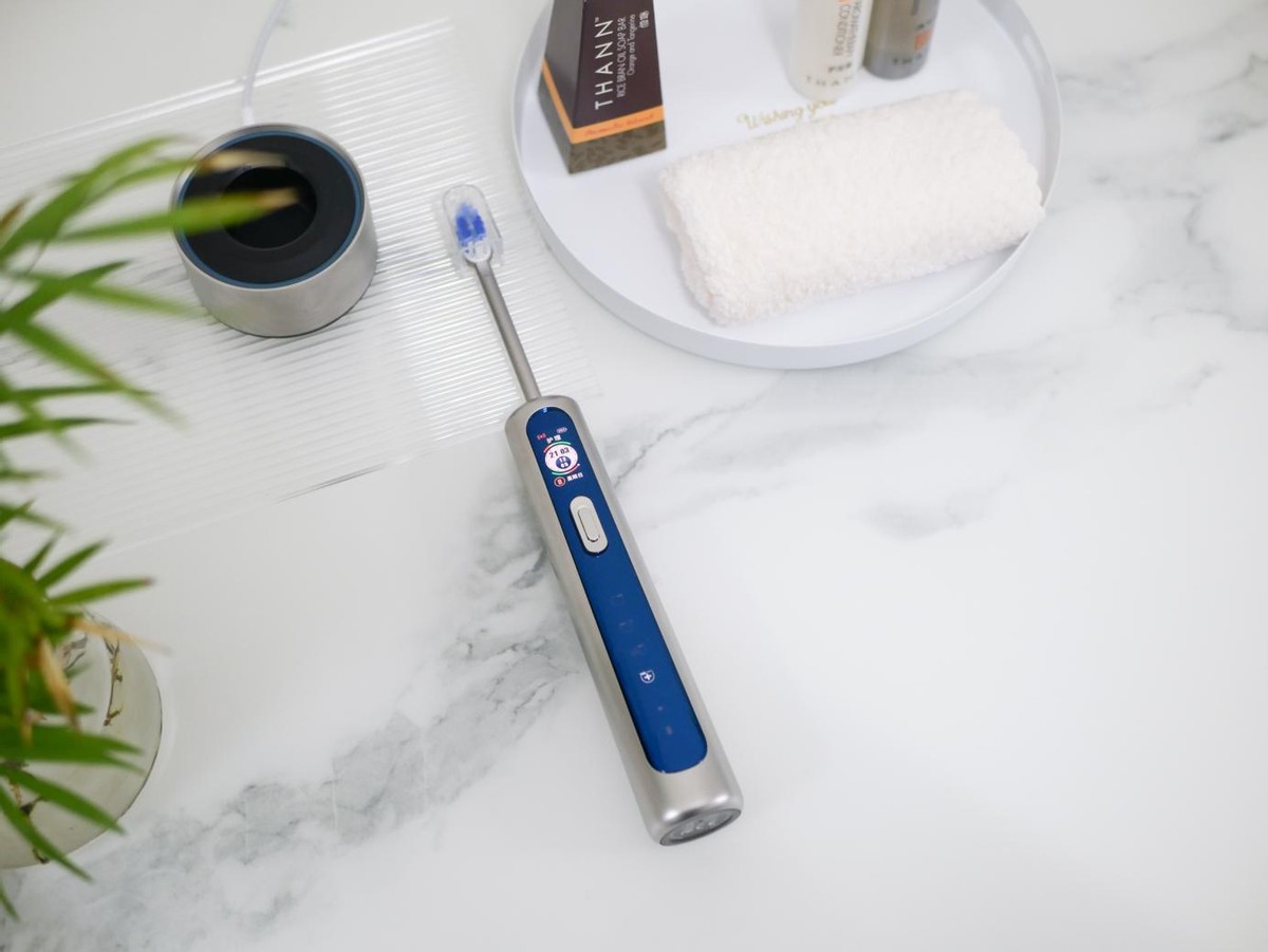 mcomb电动牙刷和usmile电动牙刷,目前哪个牌子的电动牙刷比较好