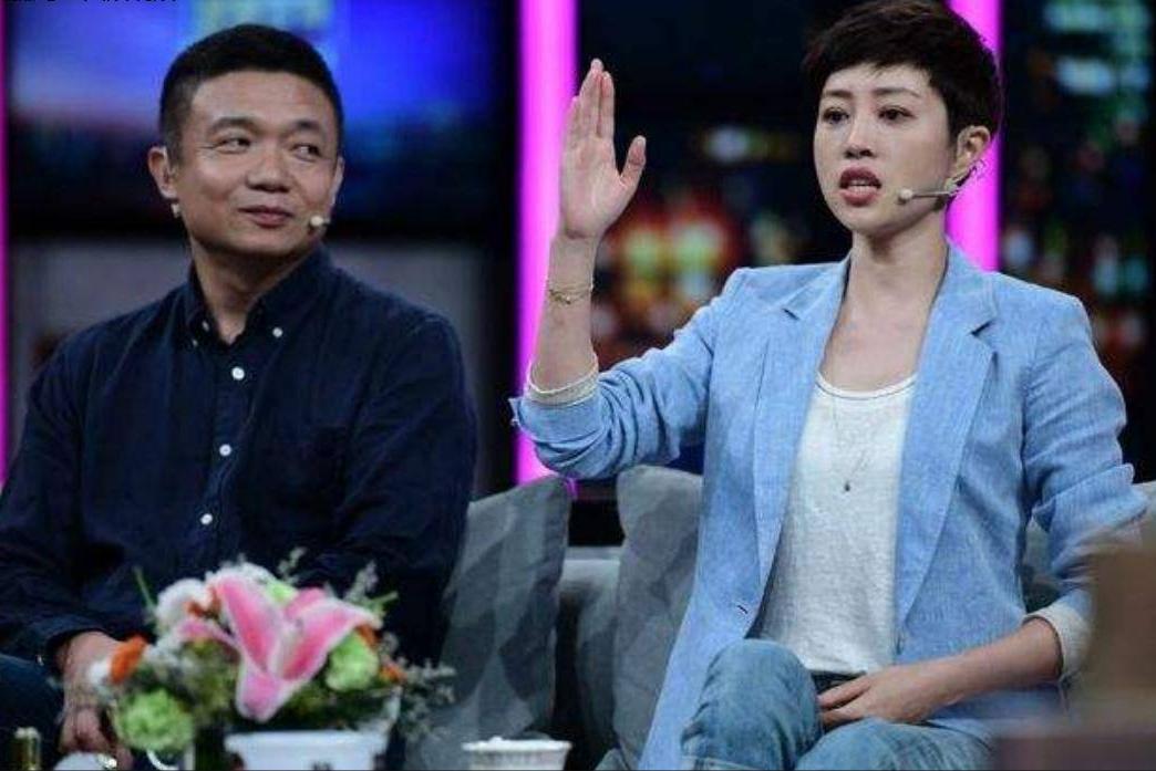 张龄心：不结婚也不生孩子，老了就去养老院，如今她打了自己的脸