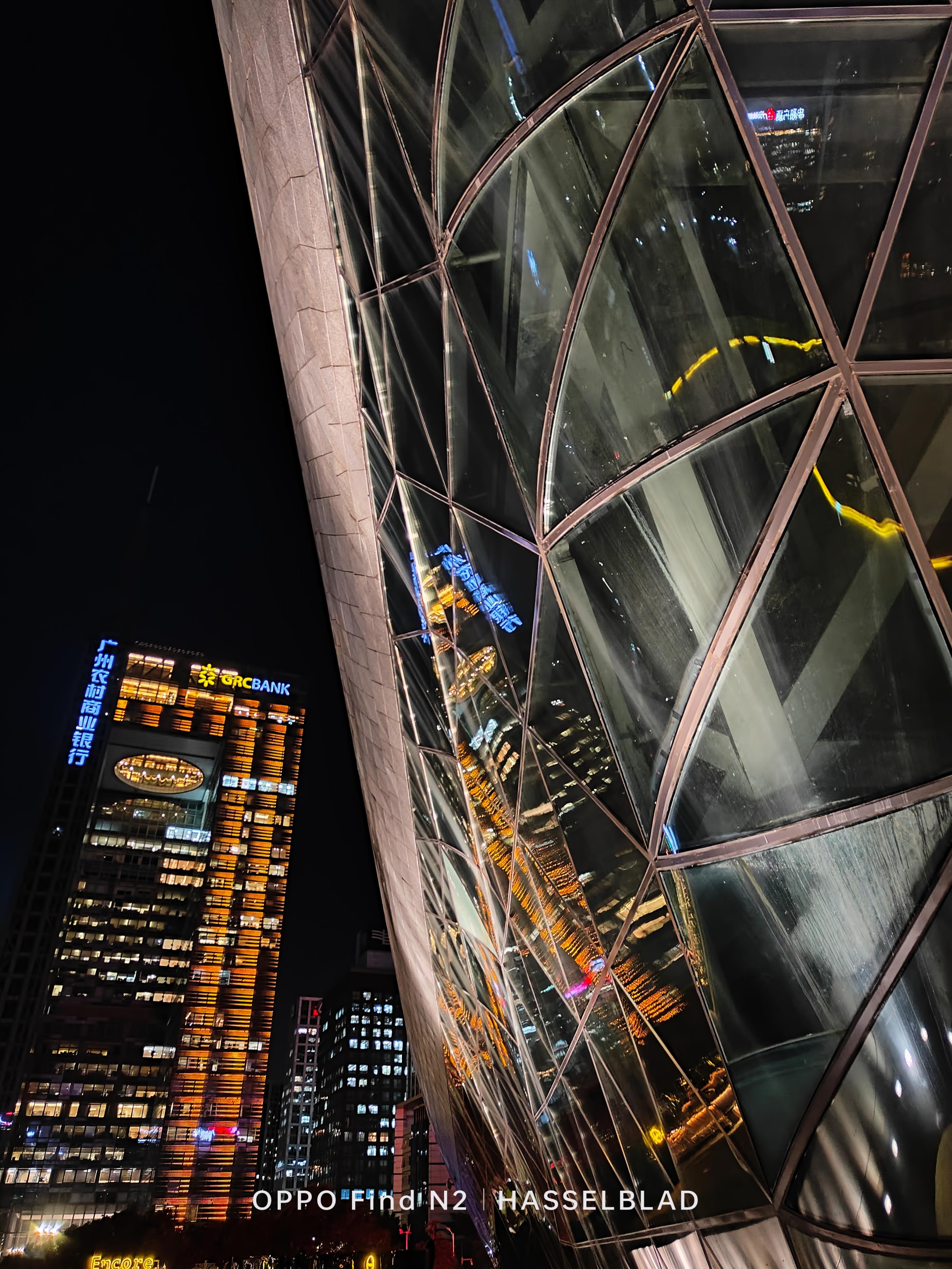 颠覆折叠行业的轻！OPPOFindN2上手，亮点比上代只多不少