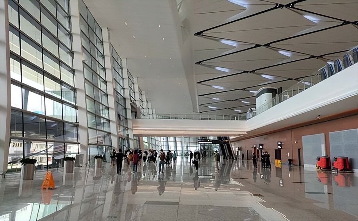 中国离市区最近的十大机场,中国两个机场需要离多远