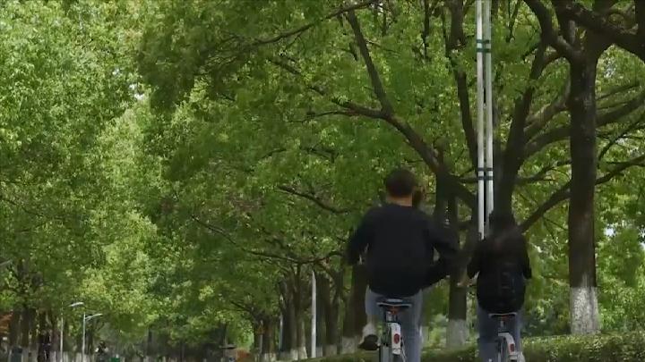 “最励志糖友”李鑫，智商倒数却成中考状元，拼命复读考上清华