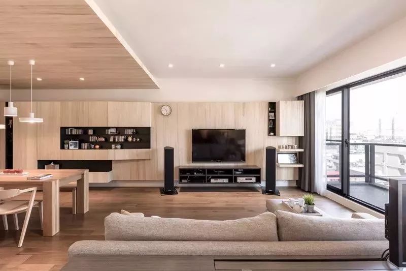 家里装修有横梁怎么设计处理,横梁竖梁怎么装修