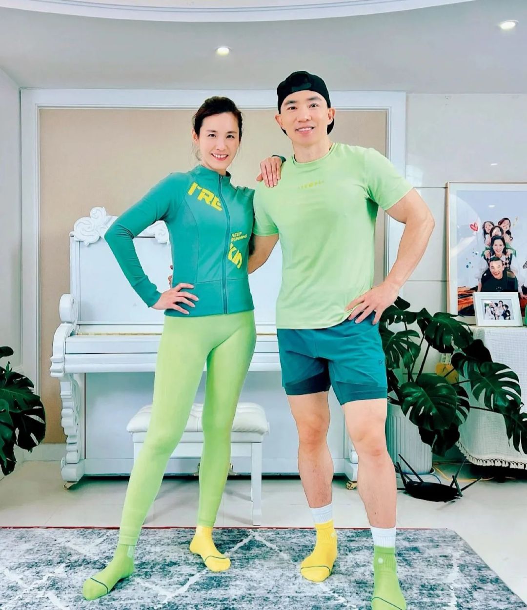 荒诞的主播“降薪潮”,直播行业的魔幻与现实