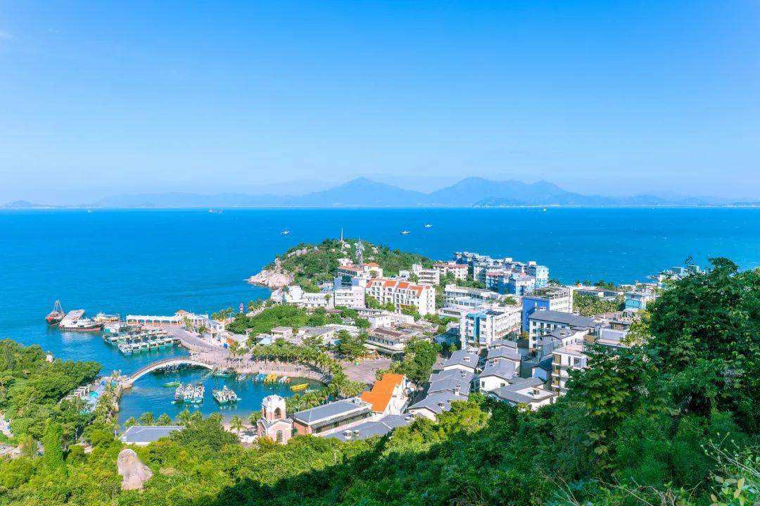 离香港只有二十几公里,距离香港最近的地方是哪里