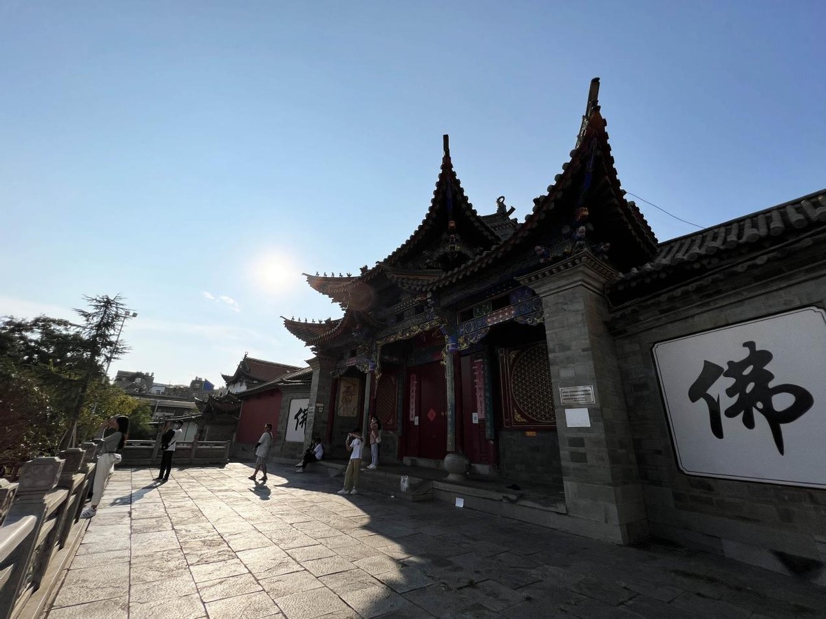 云南昆明走进边陲古镇,走进云南古镇