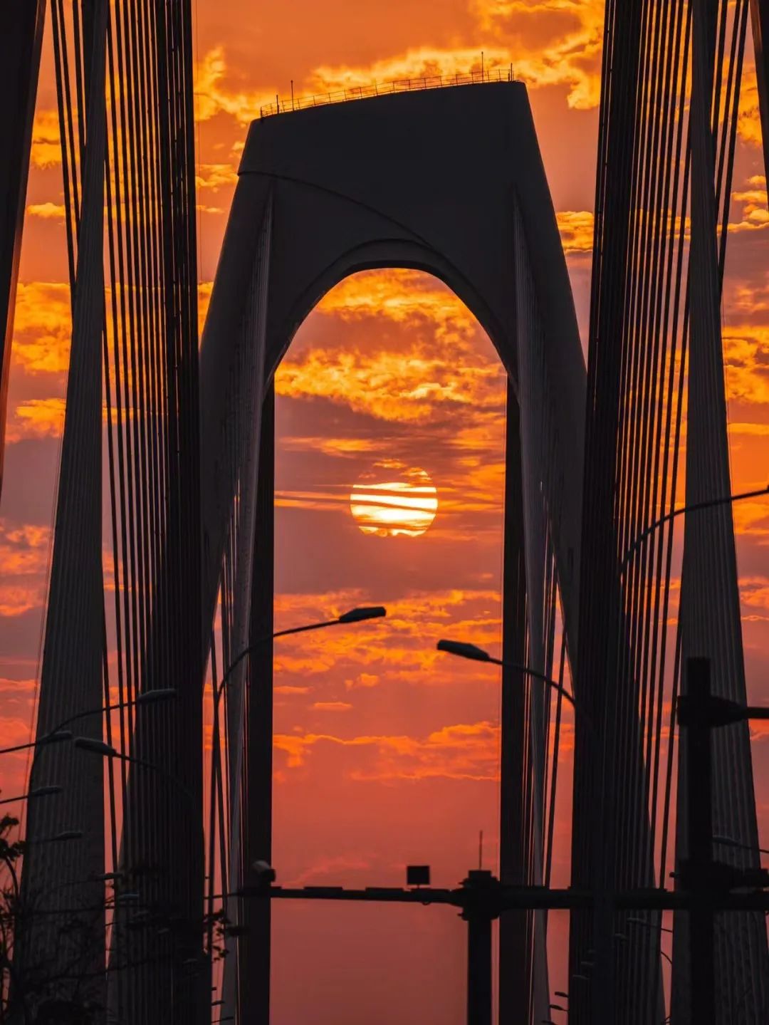 回到小县城朝九晚五,回到朝九晚五的心情说说